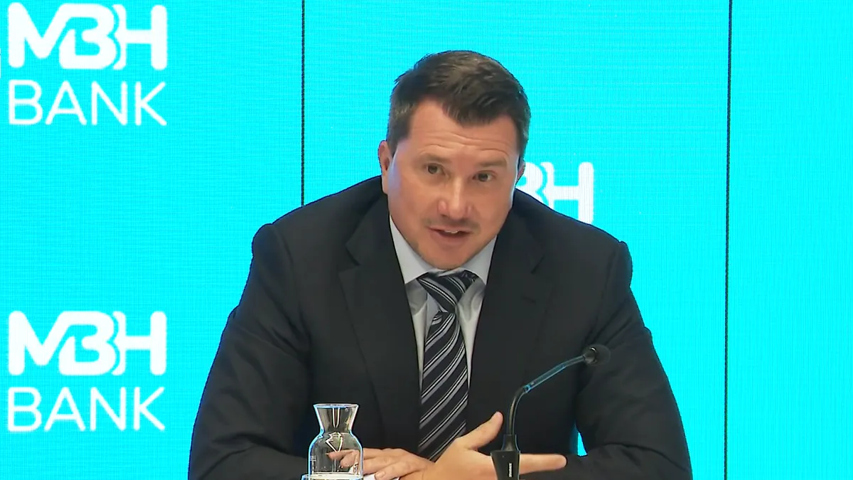 Növekedés, terjeszkedés és univerzális banki stratégia a hazai piacon