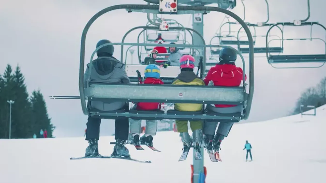 Őseink már a kőkorszakban síeltek? Rejtélyes barlangrajzok mesélnek a sport eredetéről