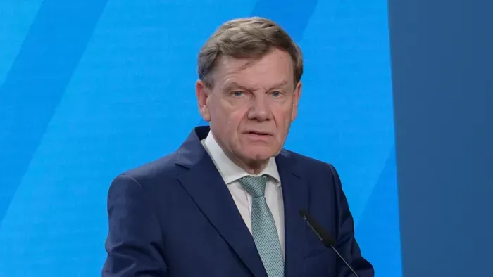 Elszabadultak az indulatok a Külügyi Tanács ülésén