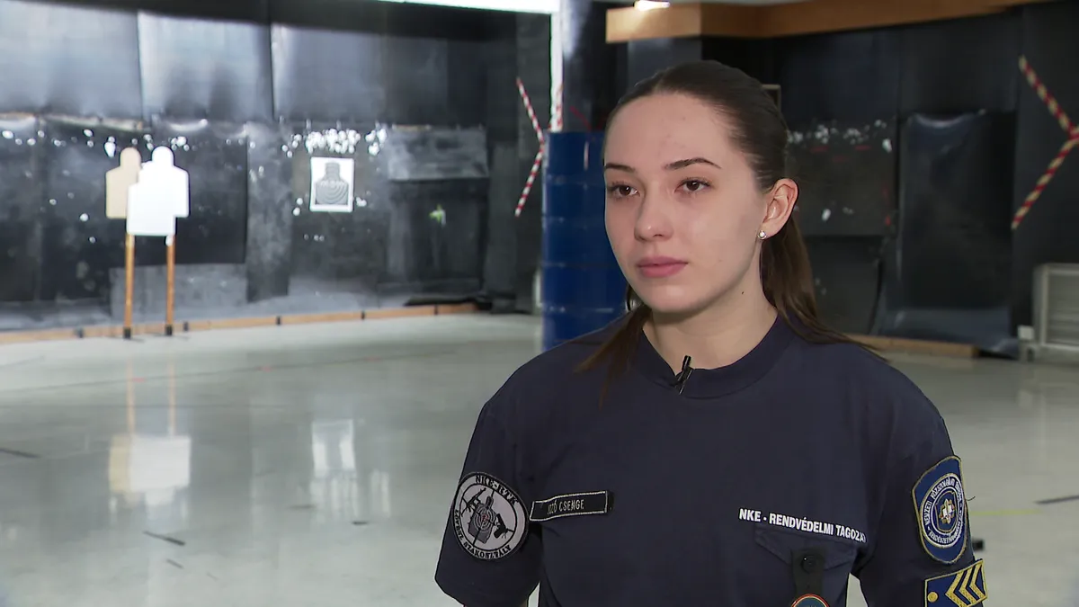 Virág helyett fegyver: nőnapi lövészversenyt rendeztek a Ludovikán