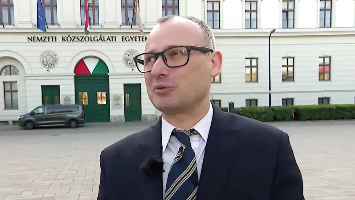 XIV. Leó pápa afrikai körúton van