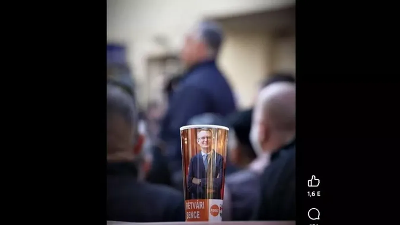 Orbán Viktor Vácon állt Rétvári Bence kampányába