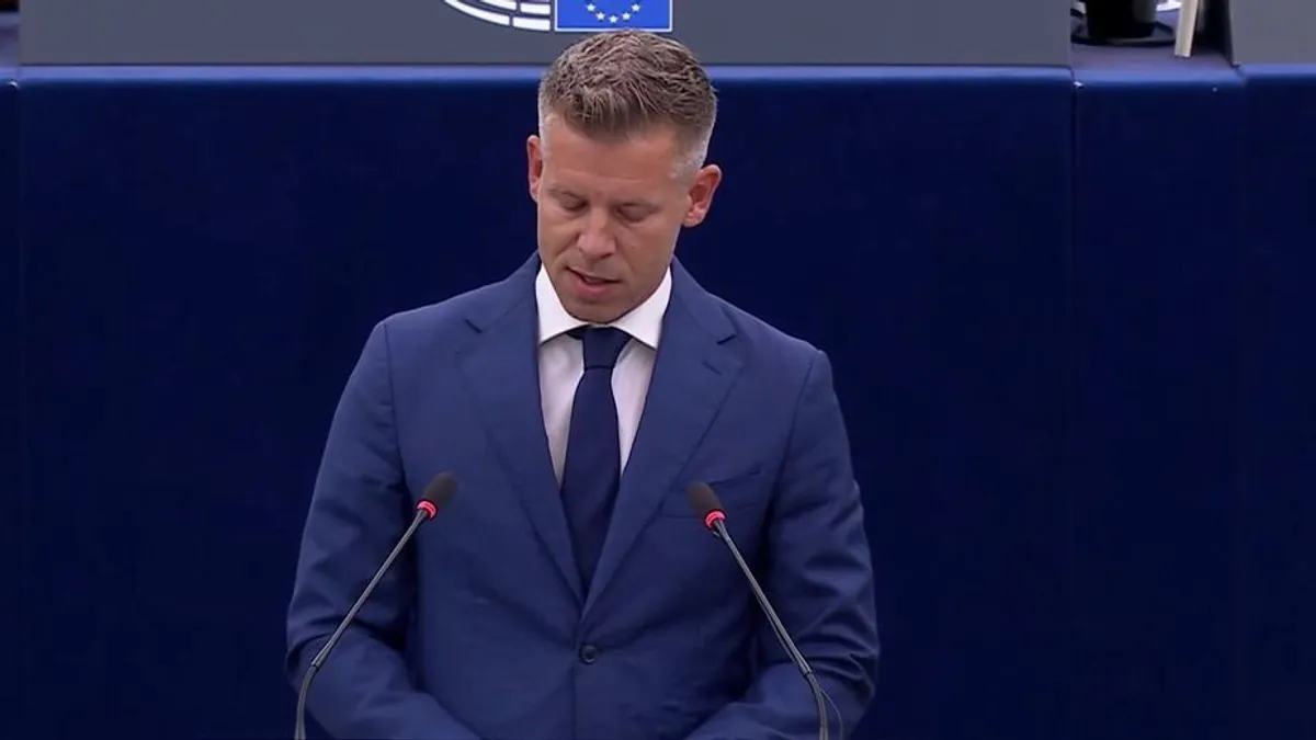 Nem szeretett volna beszállni a politikába? - Naná, hogy nem mondott ebben sem igazat!