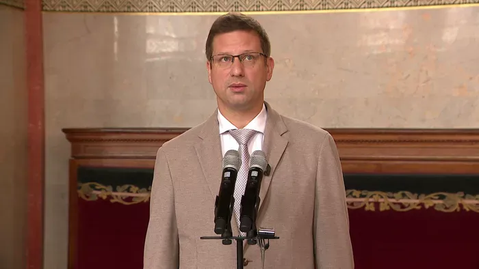 Fordulat a Parlamentben: Vitályos Eszter kerül a középpontba