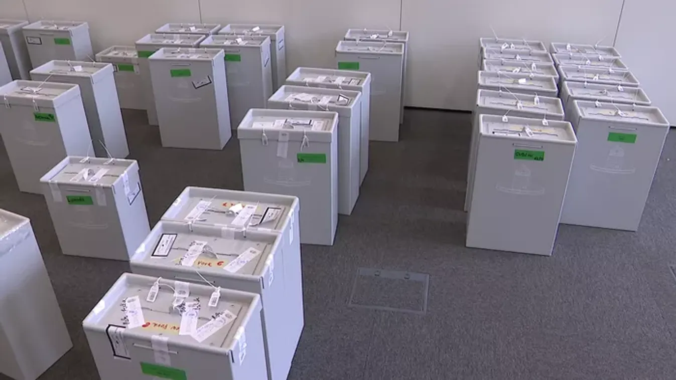 Megérkeztek a külképviseleti szavazatok – több körzetben is döntőek lehetne