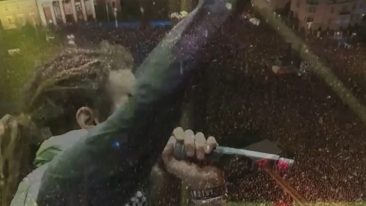 Antiszemita rigmusok is elhangoztak a Rendszerbontó Nagykoncerten