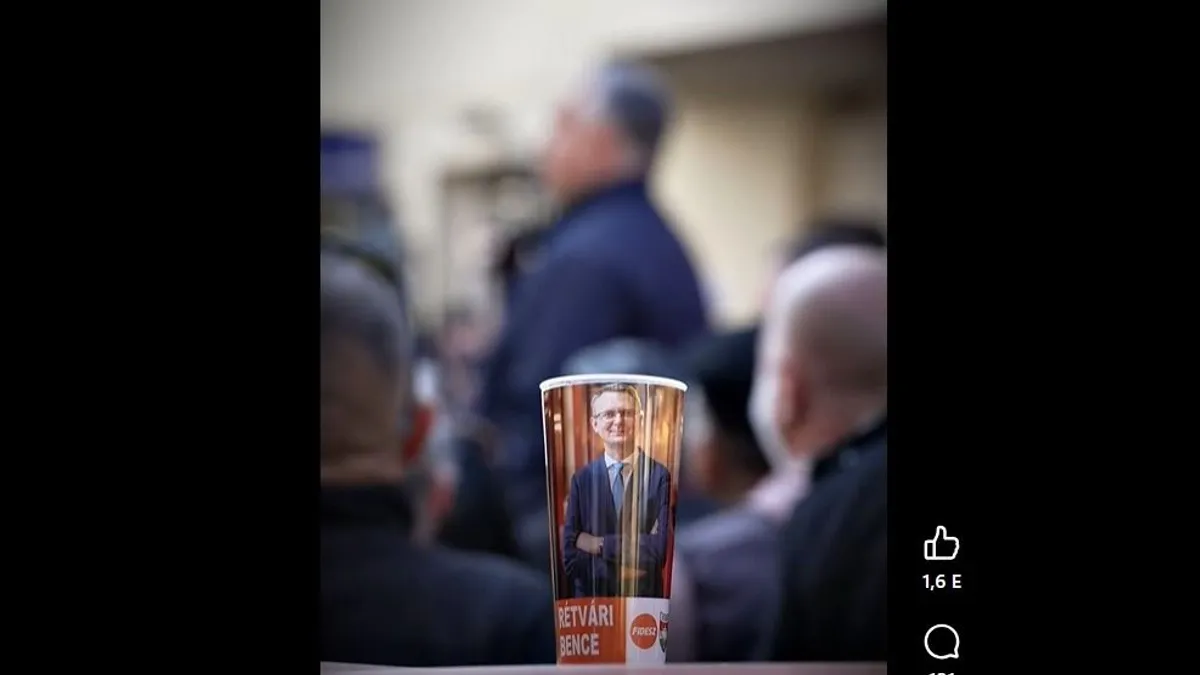 Orbán Viktor Vácon állt Rétvári Bence kampányába