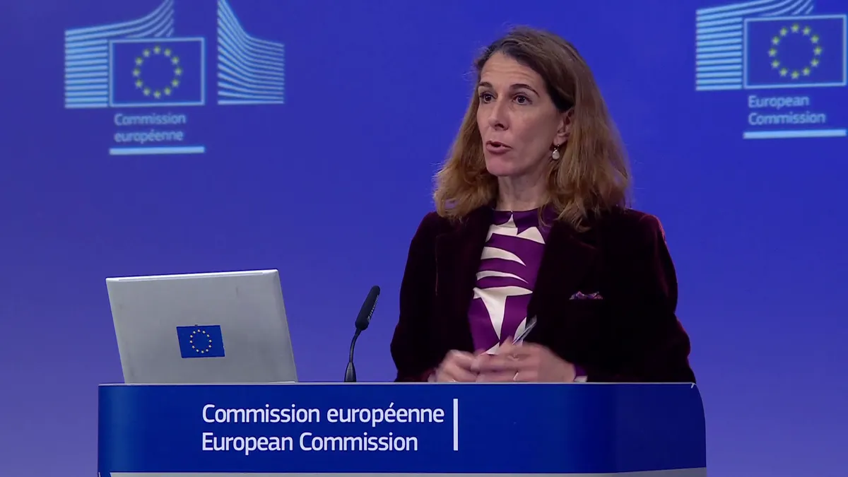 Brüsszel üzent: nem igaz, amit Magyar Péter állít a milliós bírságról