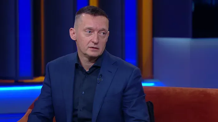 Titkosszolgálati játszmák és energetikai háború: Rogán Antal a Bayer show-ban