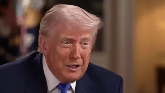 Ismét farkasszemet nézett a halállal Donald Trump