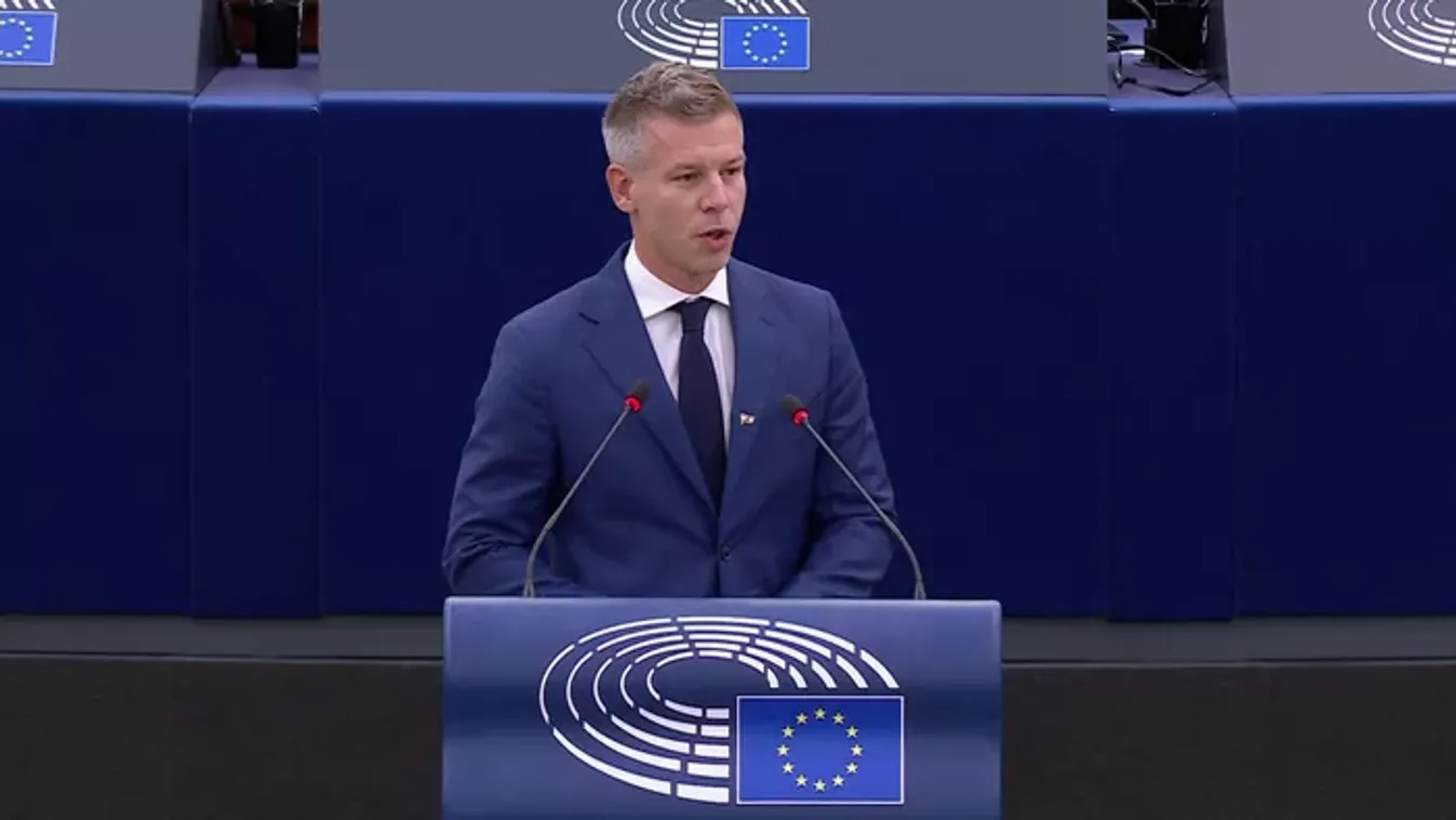 Nem foglal állást a gyerekvédelmi törvény elkaszálása kapcsán a Tisza Párt