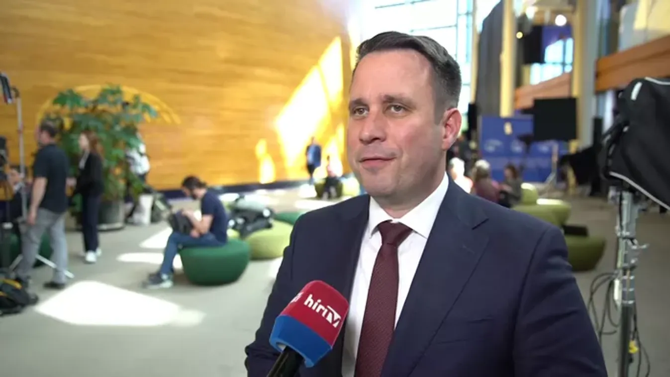 A Fidesz és a KDNP EP-delegációja kezdeményezte a 7-es cikkelyes eljárás megszüntetését