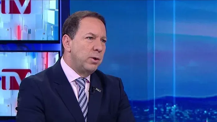 Olajár hullámvasút a Hormuzi-szorosnál