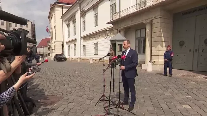 A Mi Hazánk nem támogatja, hogy lerövidítsék az államfő mandátumát