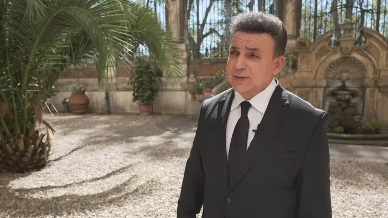 Egy életre szóló élmény: Mága Zoltán és XIV. Leó pápa találkozása