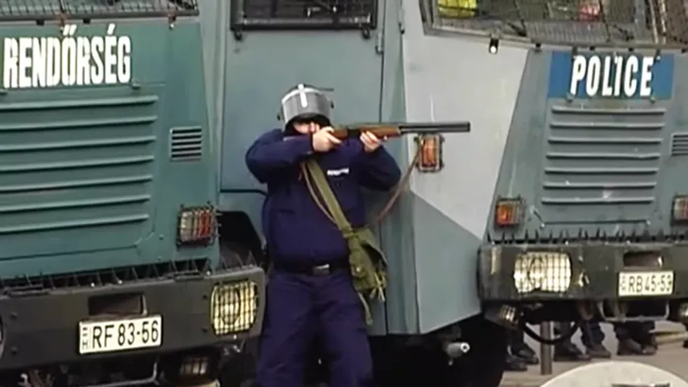 A gyurcsányi rendőrterror egyik főszereplője rendészeti államtitkár lett