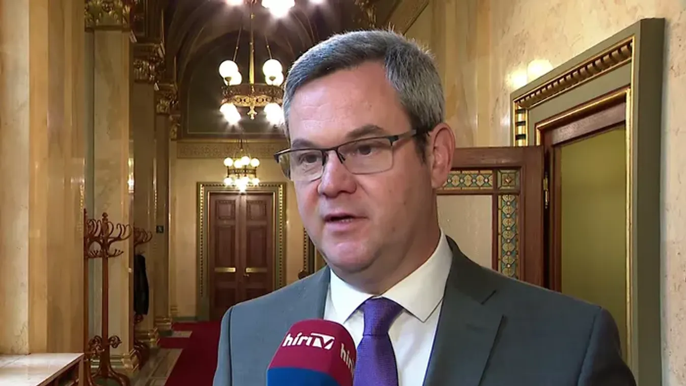 Takács Péter gratulált a leendő egészségügyi miniszternek