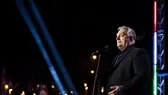 Orbán Viktor folytatja munkáját
