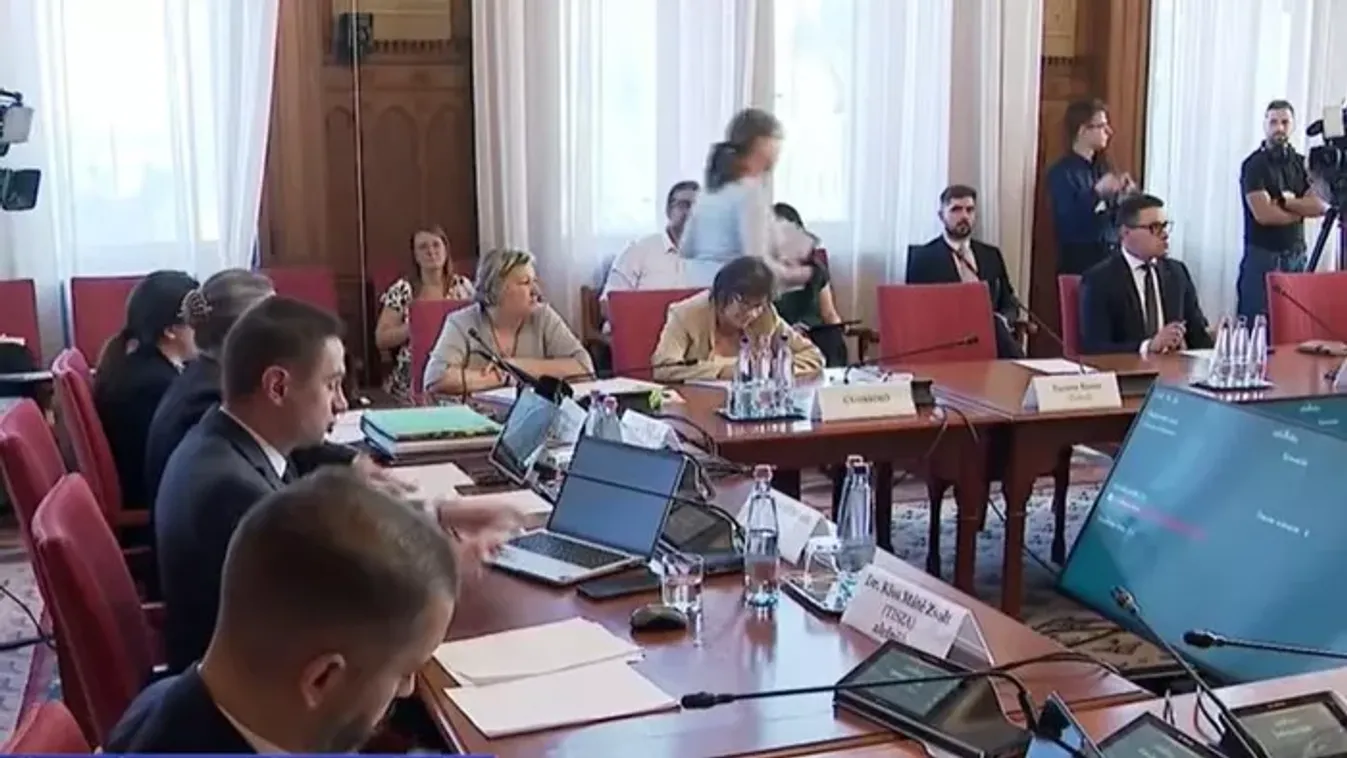 Átengedte az igazságügyi bizottság a miniszterelnöki ciklusokat korlátozó módosítást