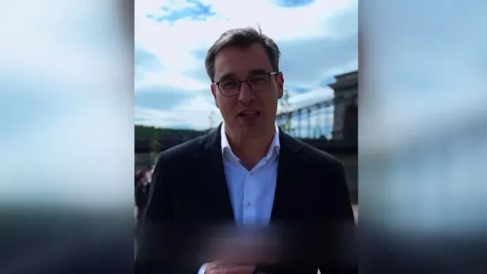 Nehezményezi Magyar Péter Karácsony Gergely buliját