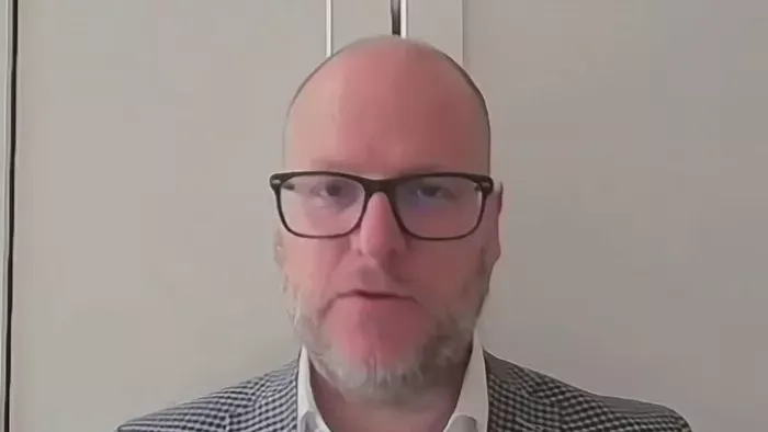 Oldódik a kerozinválság