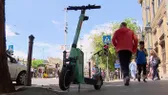 Száguldás a sürgösségire - Az elektromos roller sötét oldala