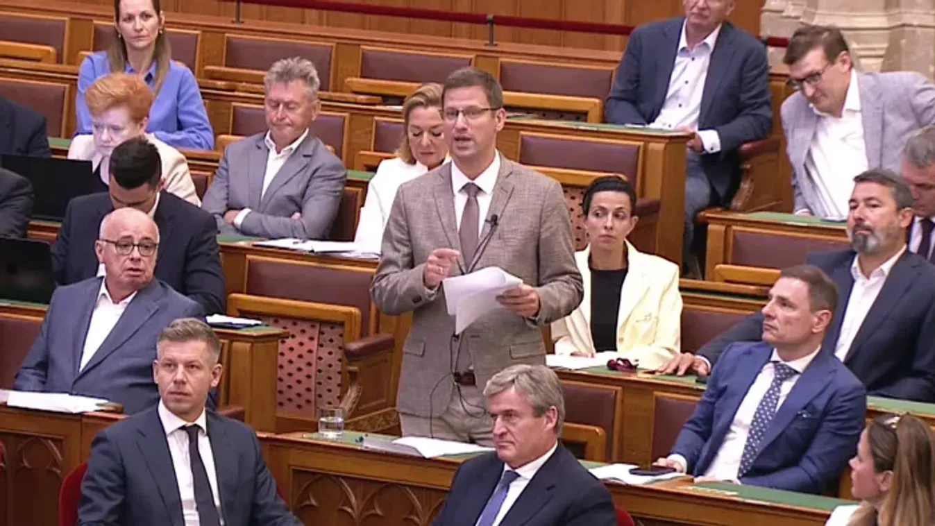 Gulyás Gergely: Egy személyre írták ezt a szabályt, a hatalomból távozott miniszterelnökre