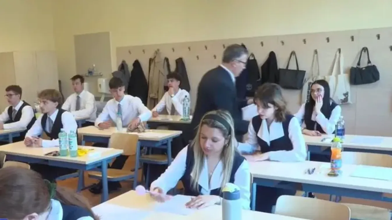 A soproni Szent Orsolya Gimnázium diákjai is számot adnak tudásukról