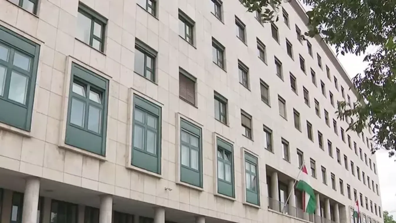 Egy városi legendára hivatkozva nem költöznek be a képviselők a Fehér Házba