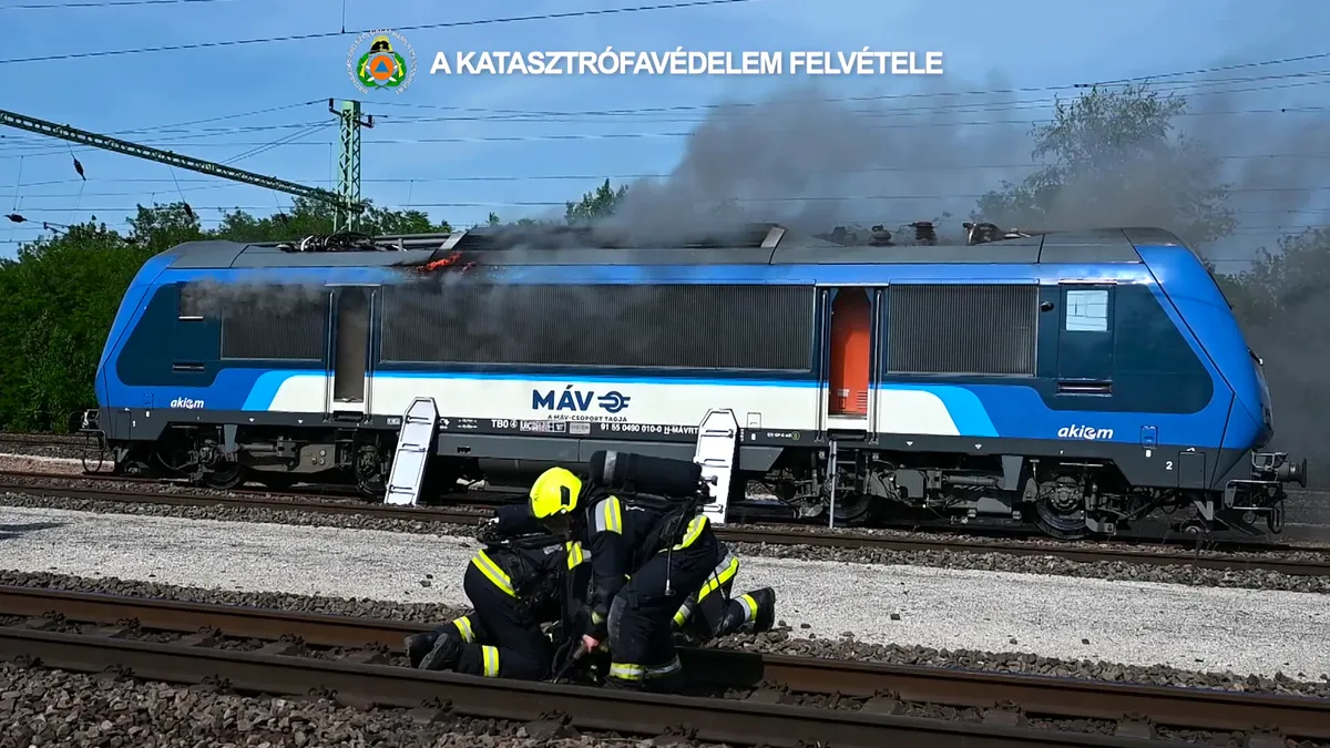 Még nem állt teljesen helyre a kigyulladt mozdony miatt megbénult dunántúli vasútközlekedés