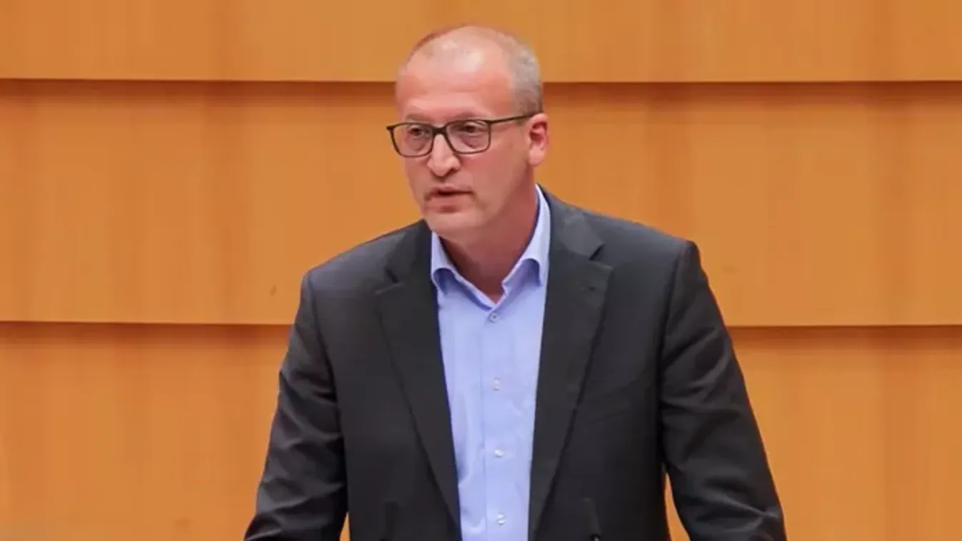 Tarr Zoltán frontális támadást indított a Fidesz kultúrpolitikája ellen