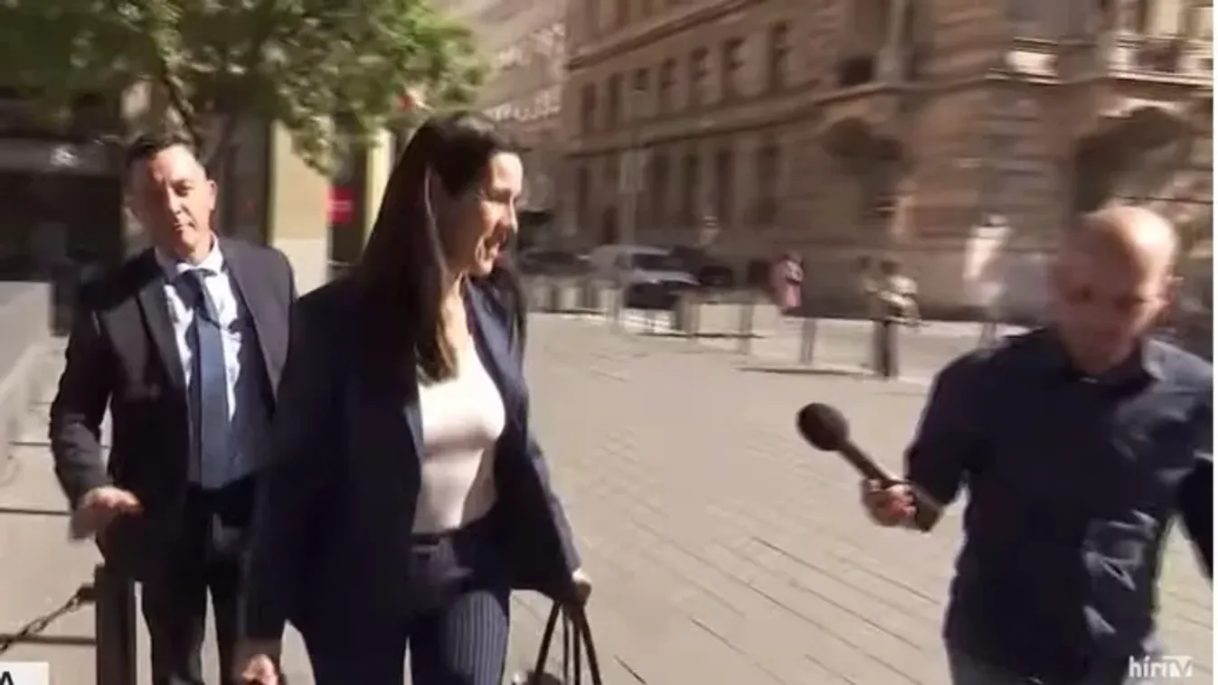 Maffiakormány témában hárított a külügyminiszter