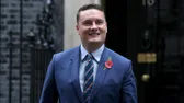 A lemondott brit egészségügyi miniszter Starmer kihívója lehet?