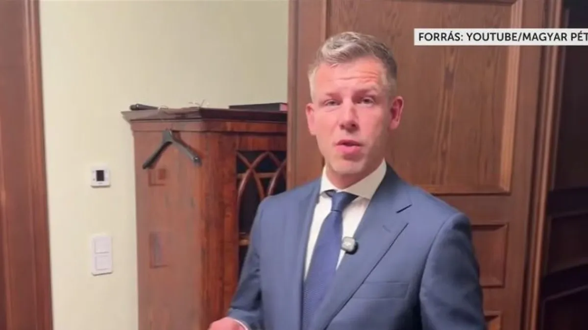 Éjszakába nyúlóan járták be a Karmelita kolostort és Rogán Antal korábbi irodáját a tiszás politikusok