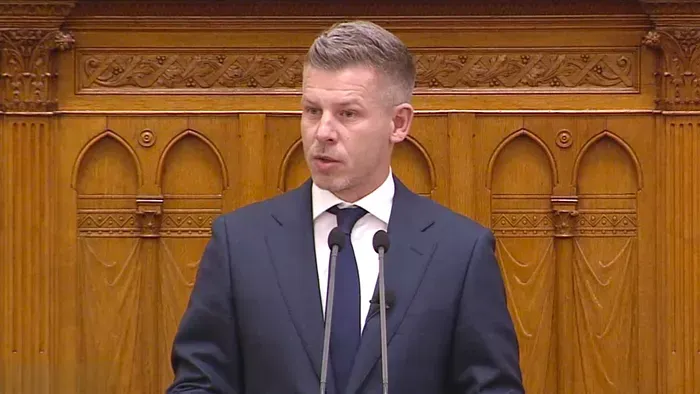 Miniszterelnökként mondott első beszédében is Sulyok Tamást fenyegette Magyar Péter