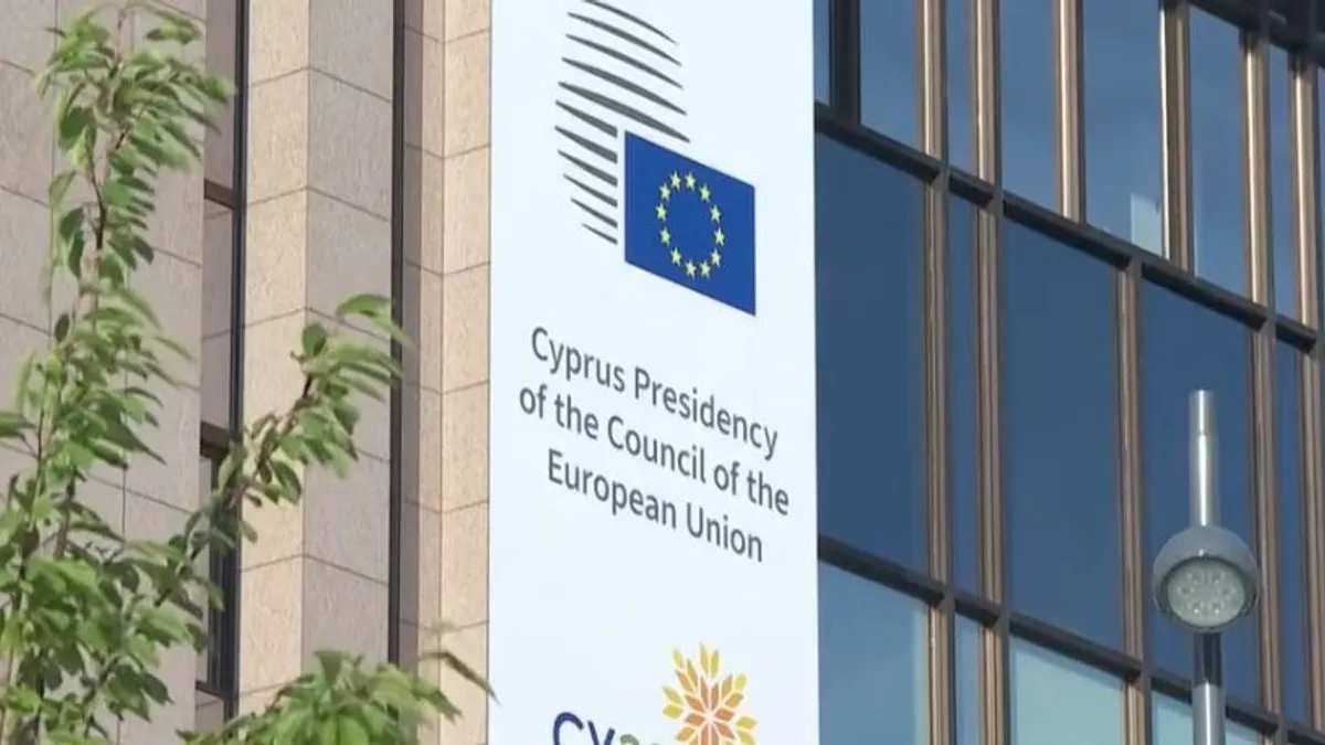Ukrajna uniós csatlakozásáról tárgyalt Brüsszelben Magyar Péter és Volodimir Zelenszkij