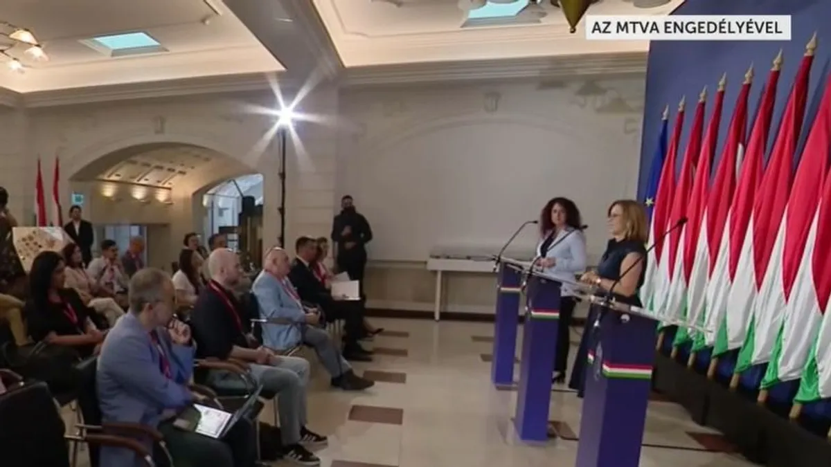 A kormányszóvivői tájékoztatón a hőség veszélyeire figyelmeztetett az országos tisztifőorvos