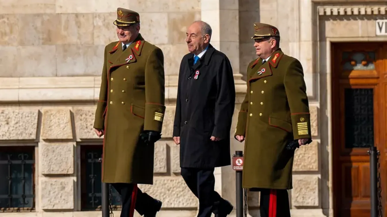 Vezető uniós politikusok egyelőre nem reagáltak Sulyok Tamás elmozdítási kísérletére