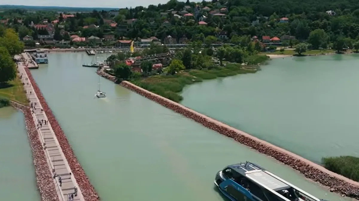 Megújult formában a fonyódi kikötő