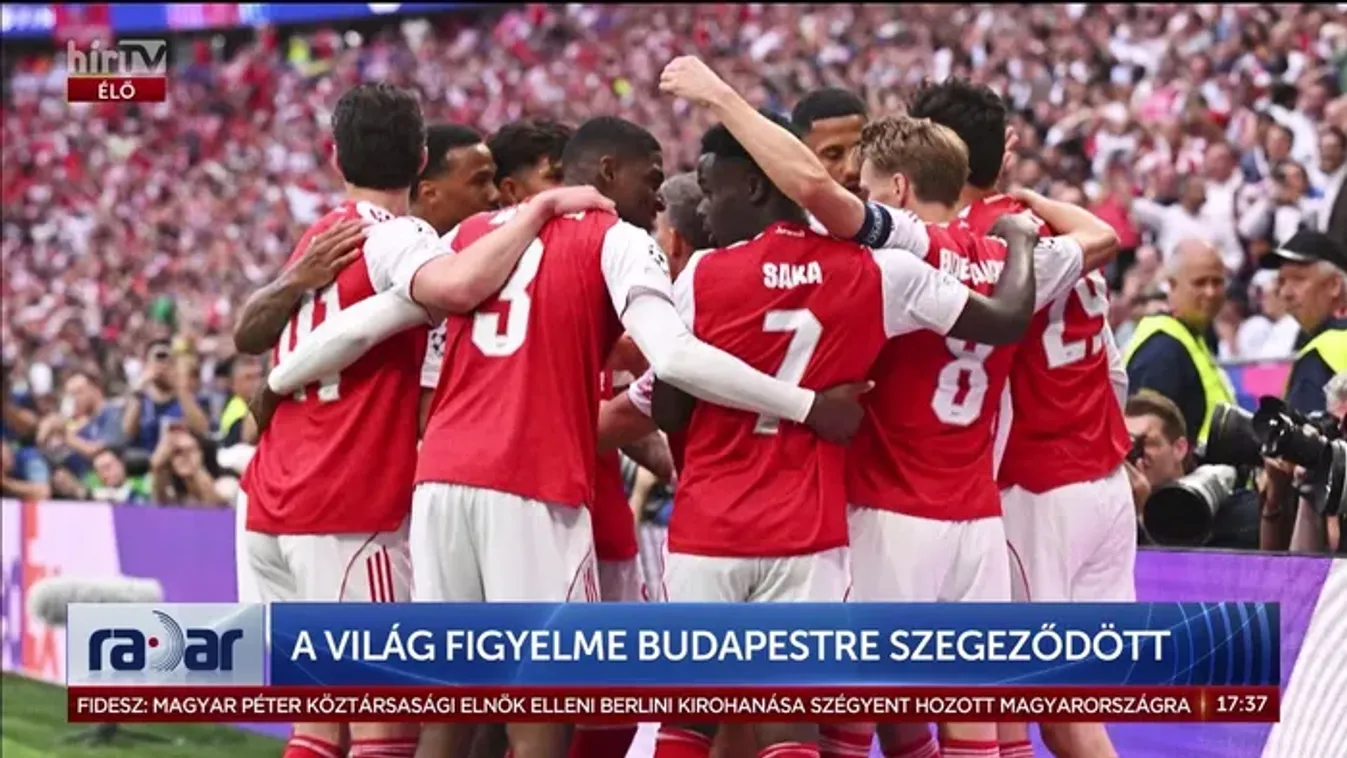 Budapesten fegyelem és béke, Párizsban könnygáz és lángoló autók