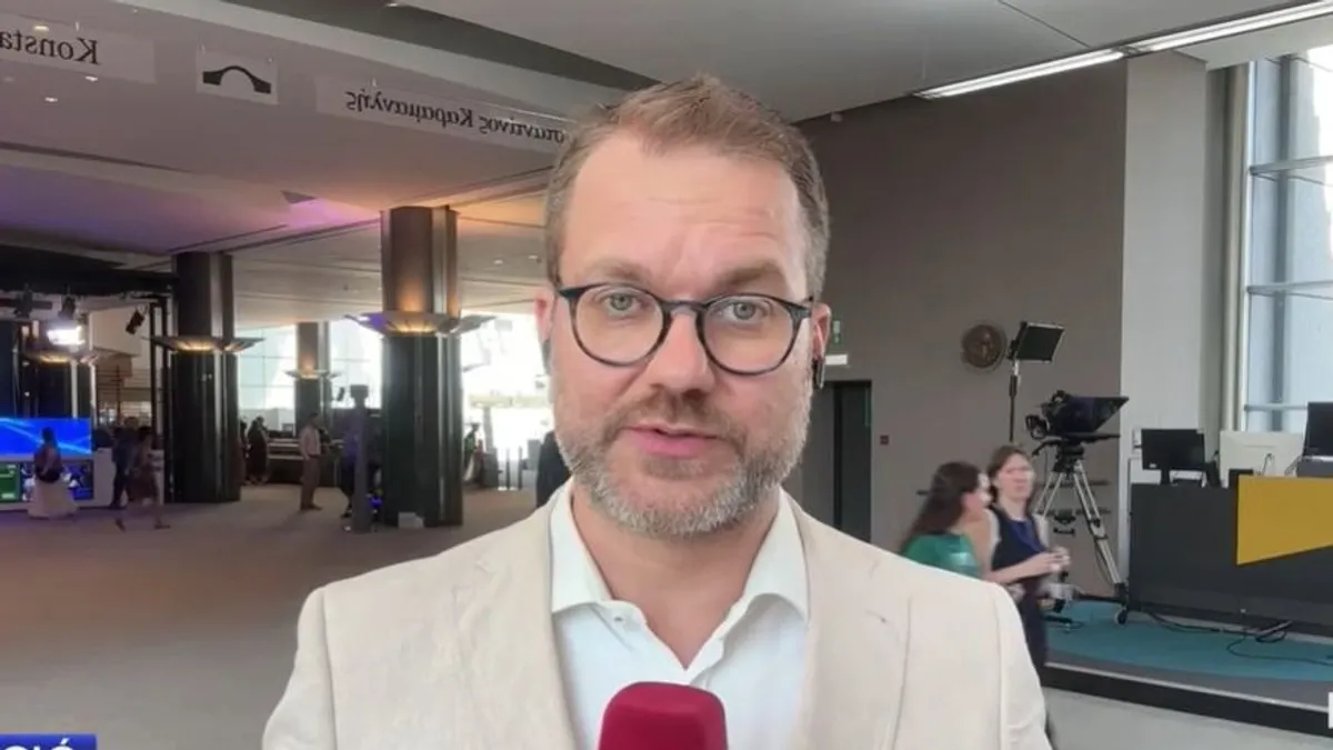 A kitoloncolásának felgyorsítása érdekében hívták az afgán talibán kormányt Brüsszelbe