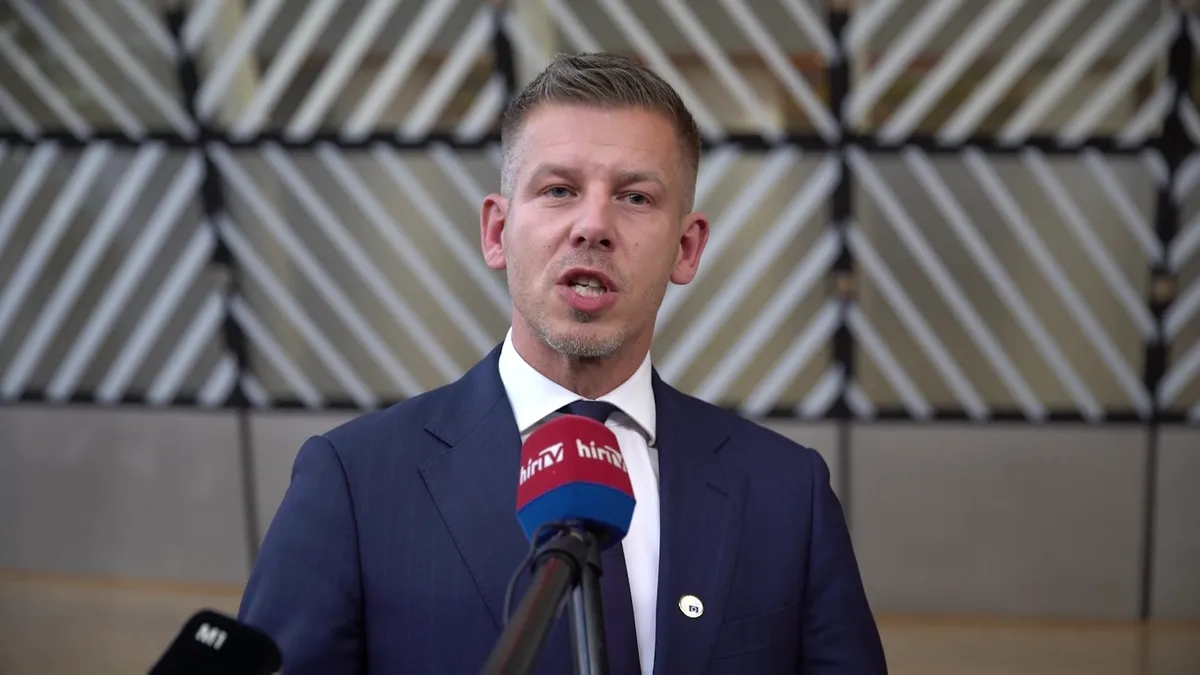 Magyar Péter teljesen elveszítette a fejét a HírTV kérdésére Brüsszelben