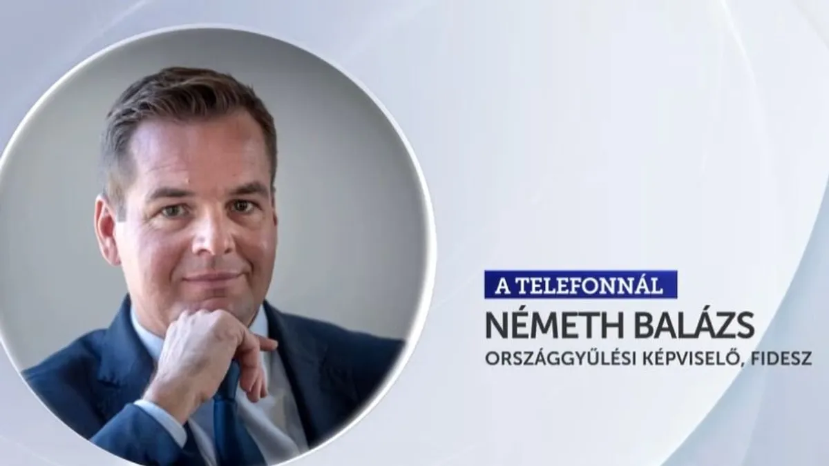 Magyar Péterék digitális kijelzőkön hozták vissza a kék plakátokat