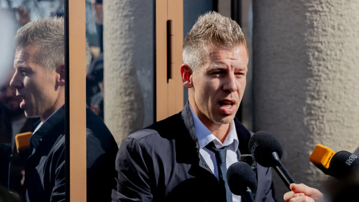 Álszent mosakodás: Magyar Péter cinikus videóval fedi el a diktatórikus puccsot + elemzés