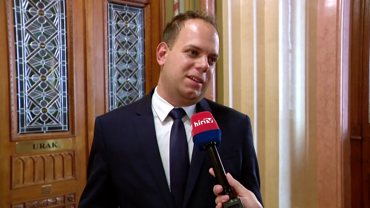 Becsmérlő megjegyzése után mentegetni kezdte magát a tiszás képviselő