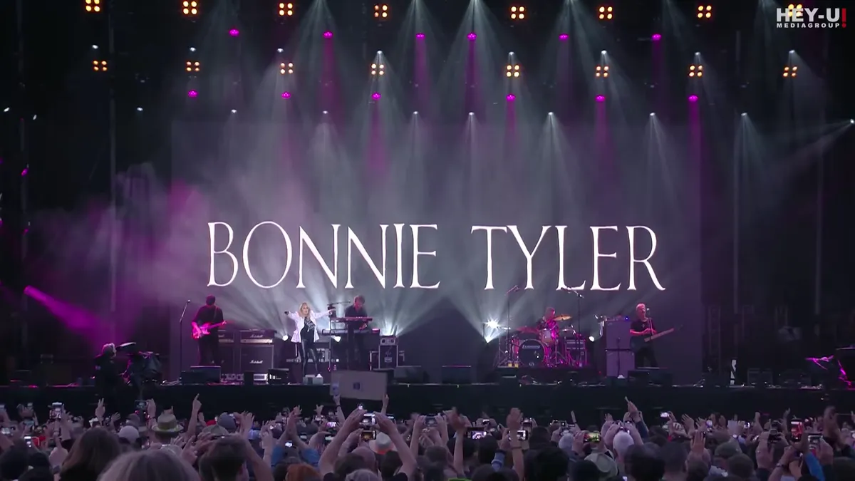 Megrendítő vallomás: így búcsúzik Bonnie Tylertől a producere