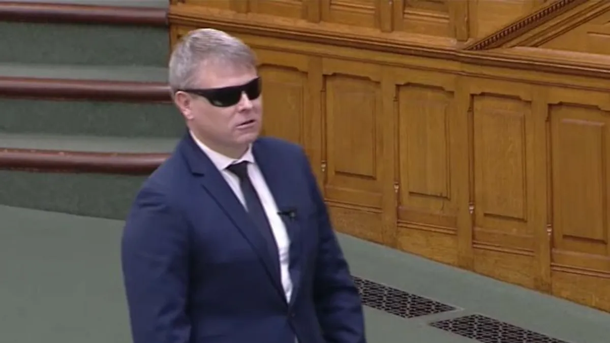 Elismerte a szociális- és családügyi miniszter, hogy bűn politikai célokra használni egy gyermeket