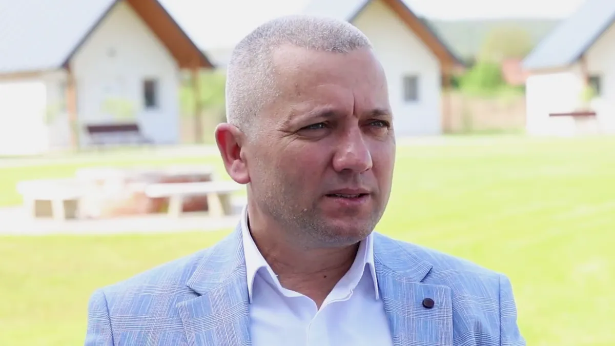 Polgármestereket fenyeget Magyar Péter embere