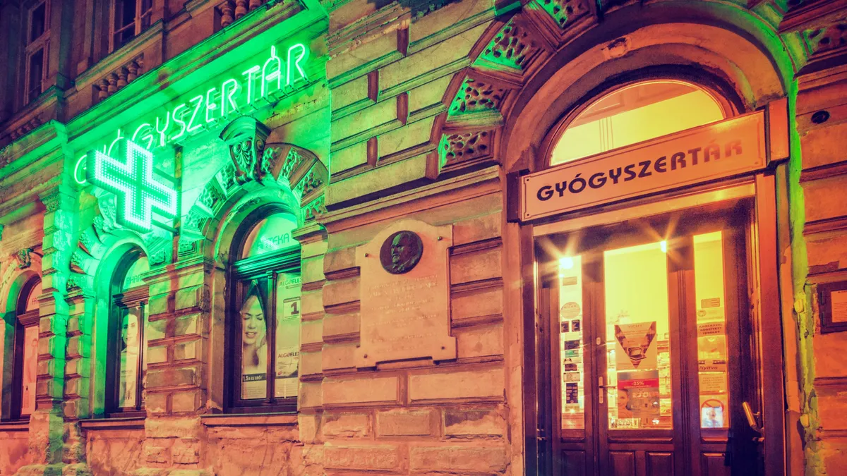 A gyógyszer-nagykereskedők és gyógyszertárak is pórul járhatnak szeptemberben
