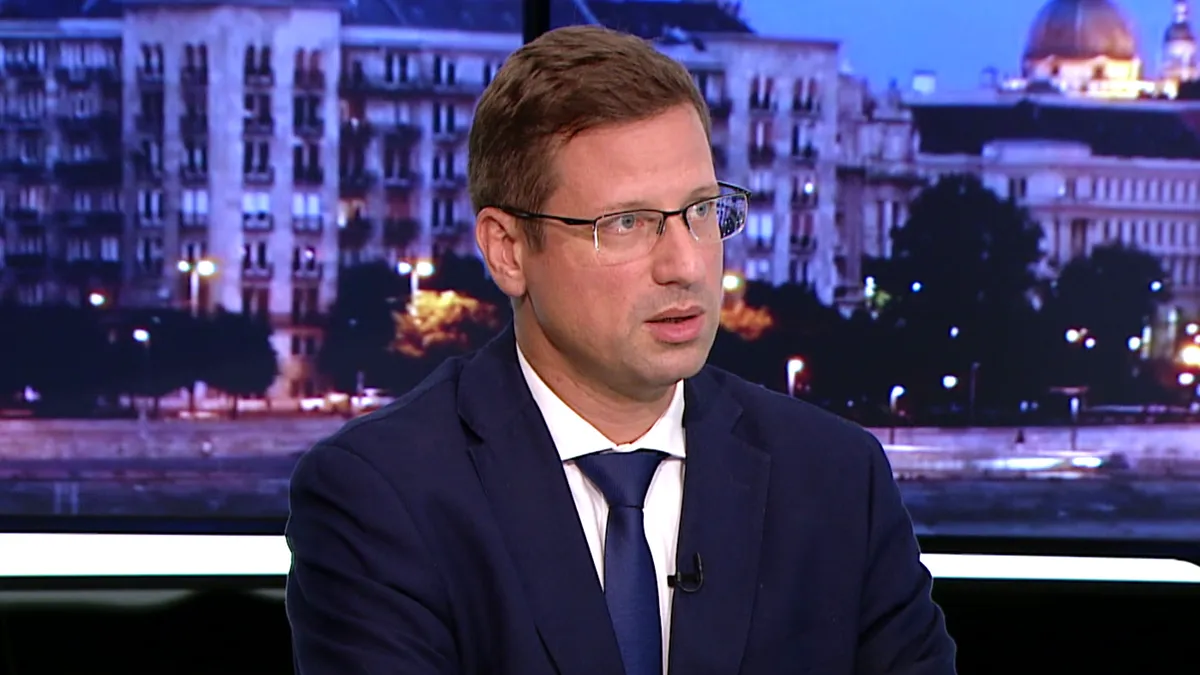 Gulyás Gergely lemondott posztjáról, mert 12 évre limitálták a képviselők mandátumát